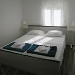 Familienwohnung 1 By Interhome *