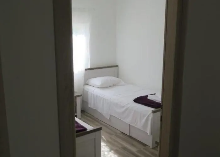 Familienwohnung 1 By Interhome *
