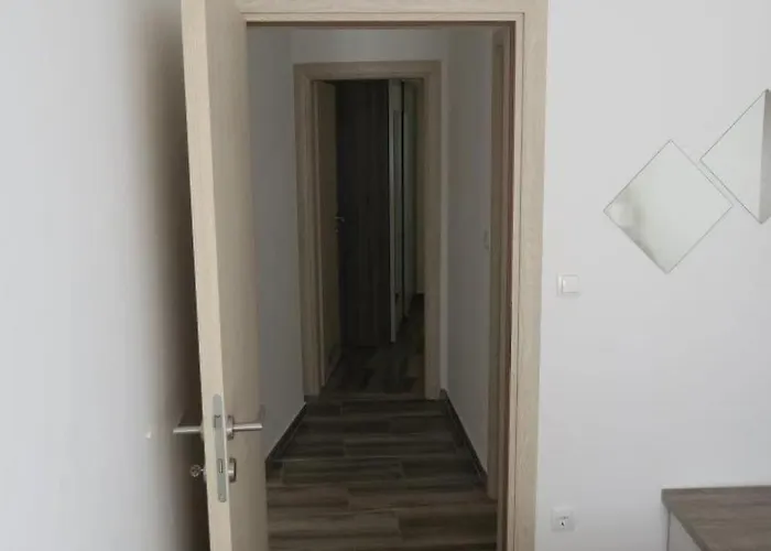 Familienwohnung 1 By Interhome