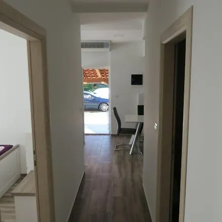 Familienwohnung 1 By Interhome דירה