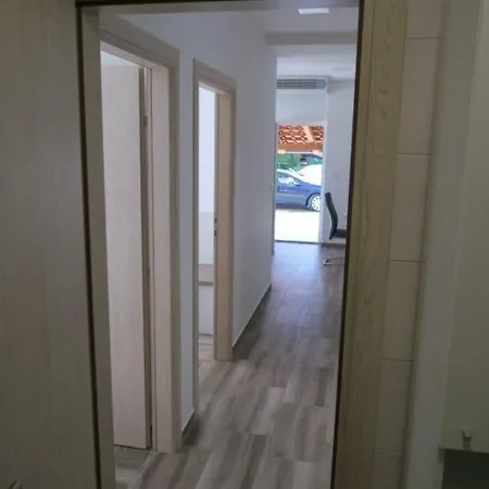 Familienwohnung 1 By Interhome