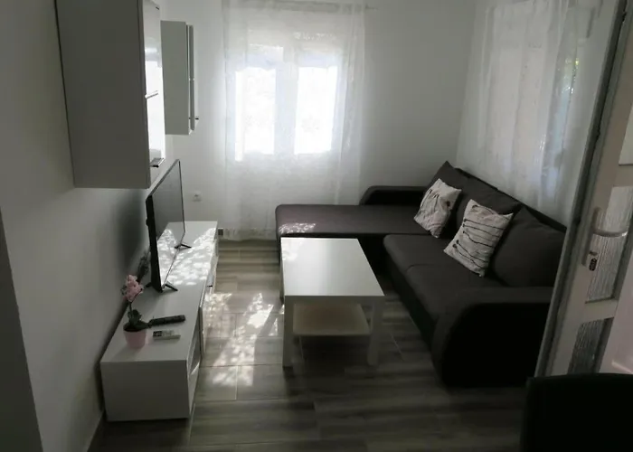Apartment Familienwohnung 1 By Interhome