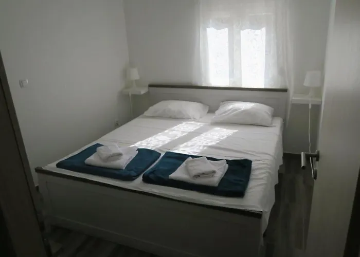 Familienwohnung 1 By Interhome *