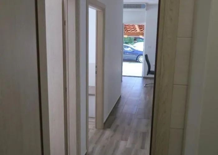 Familienwohnung 1 By Interhome